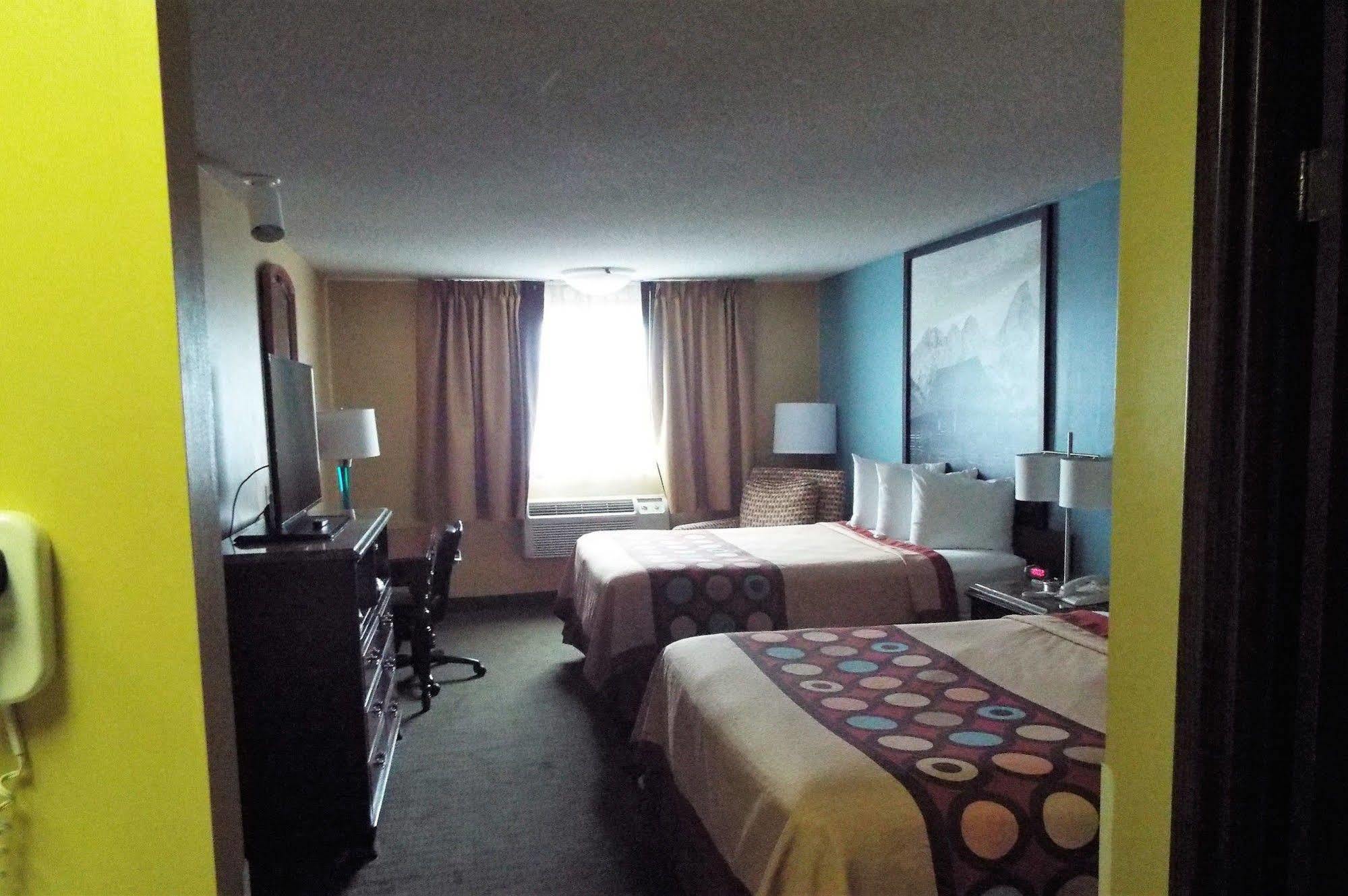 Super 8 By Wyndham Casper East/Evansville Zewnętrze zdjęcie